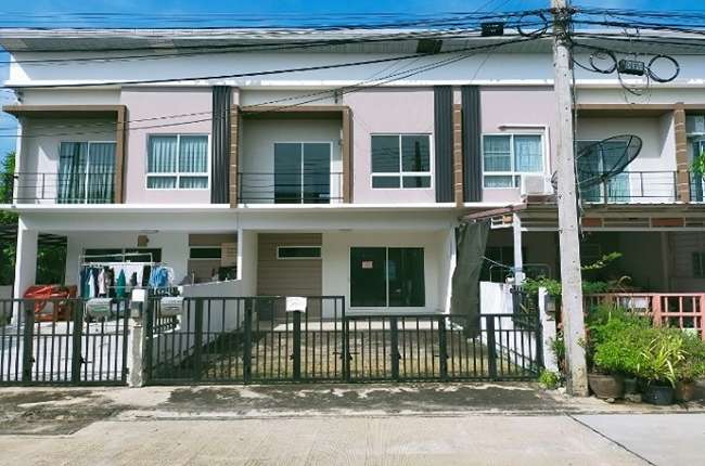 เดอะทรัสต์ ทาวน์โฮม รังสิต - คลอง 1 (The Trust Towhome Rangsit - Klong 1)