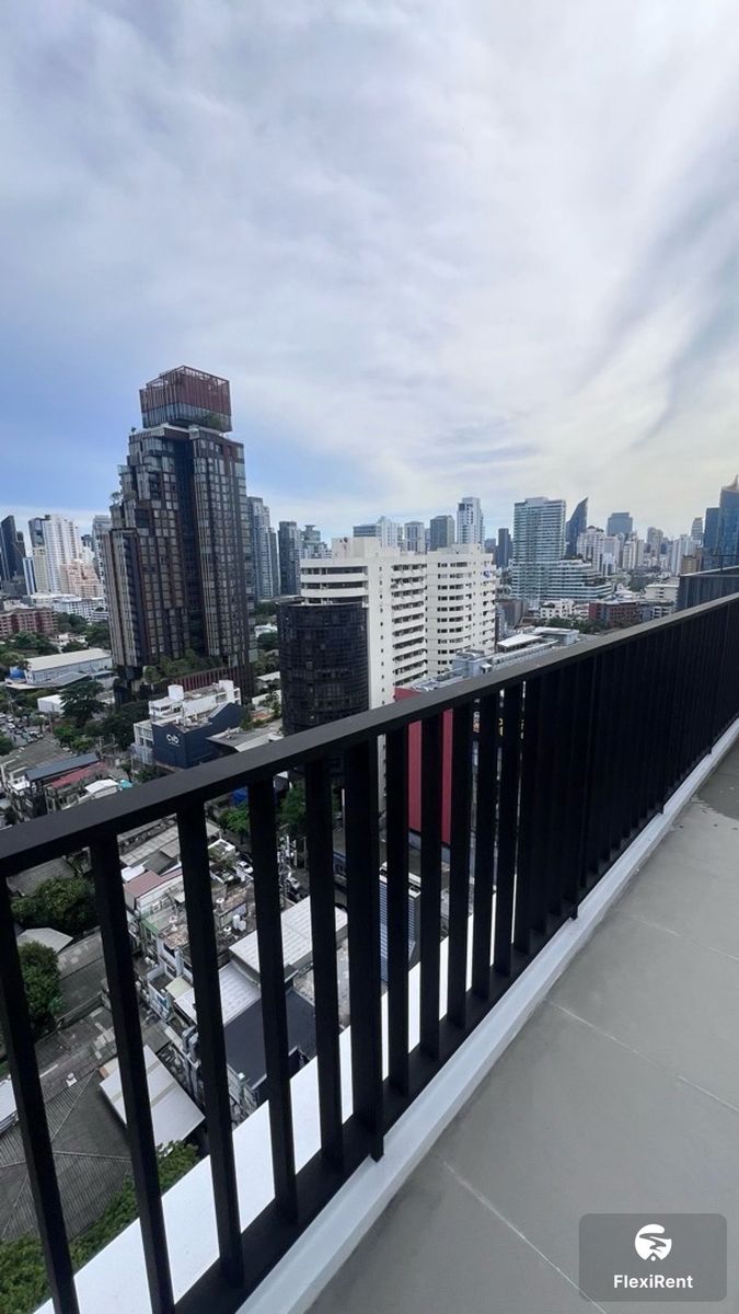 เอ็ม ทองหล่อ เท็น (M Thonglor 10) รูปที่ 11
