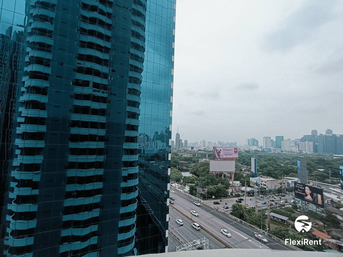 วิทยุ คอมเพล็กซ์ (Wittayu Complex) รูปที่ 9