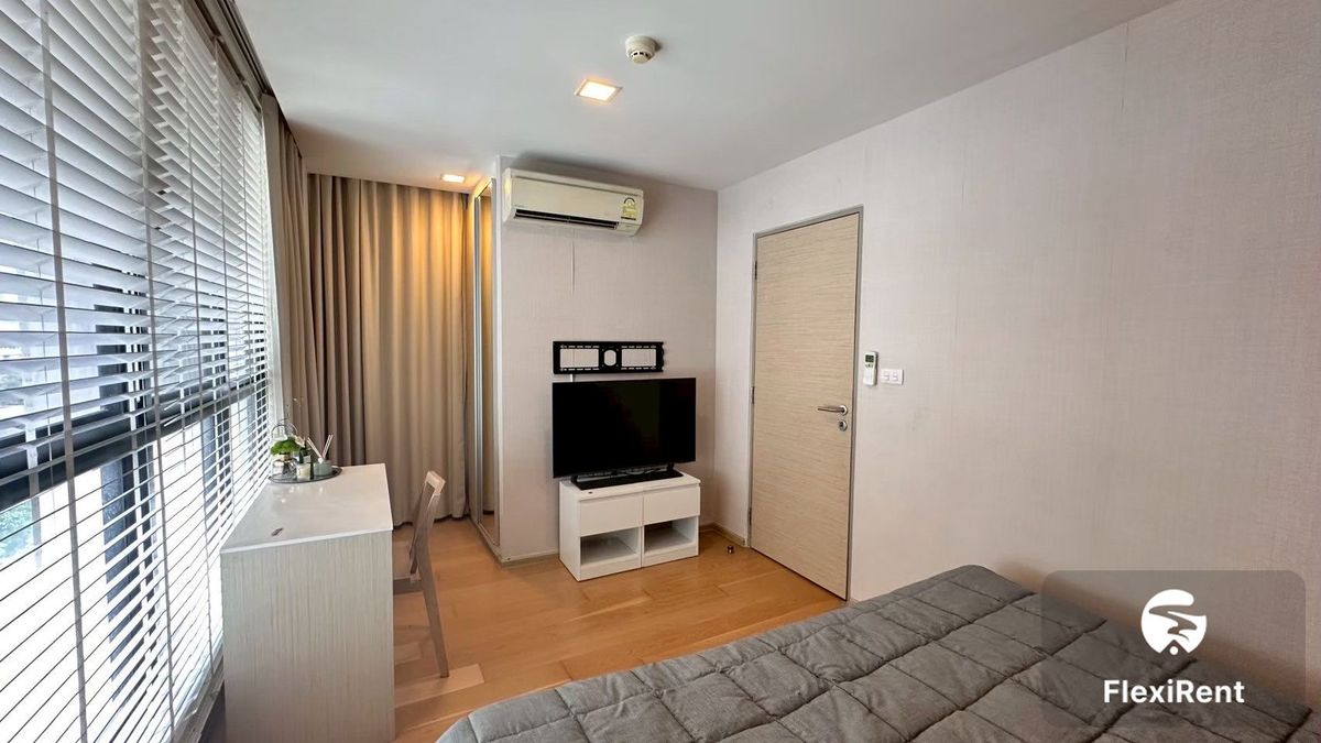 ลิฟ แอท 49 (Liv@49 (Sukhumvit 49)) รูปที่ 16