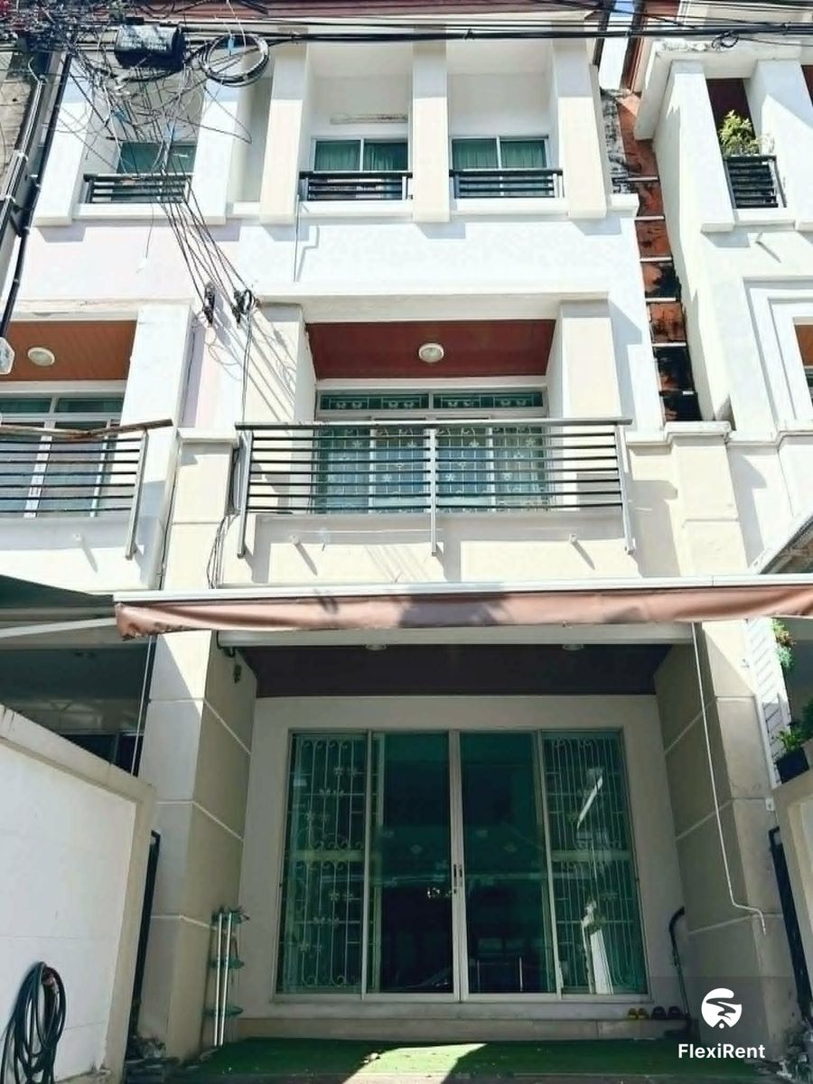 บ้านกลางเมือง เดอะ ปารีส พระราม 9 - รามคำแหง (Baan Klang Muang The Paris Rama 9 - Ramkamhaeng)