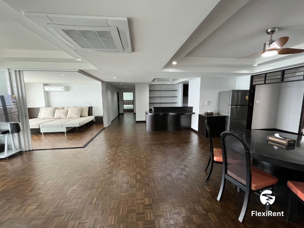 รอยัลบีช คอนโด หาดเจ้าสําราญ (Royal Beach Condo Hat Chao Samran) รูปที่ 5