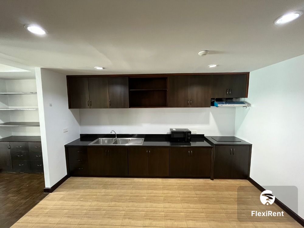 รอยัลบีช คอนโด หาดเจ้าสําราญ (Royal Beach Condo Hat Chao Samran) รูปที่ 8