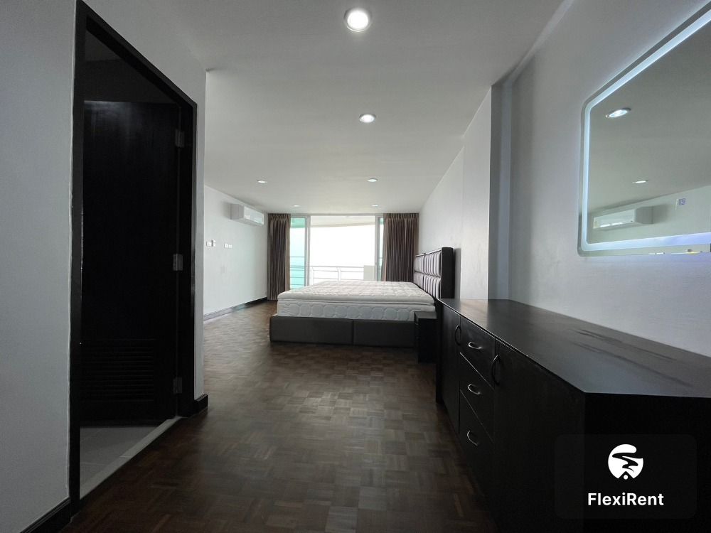 รอยัลบีช คอนโด หาดเจ้าสําราญ (Royal Beach Condo Hat Chao Samran) รูปที่ 10