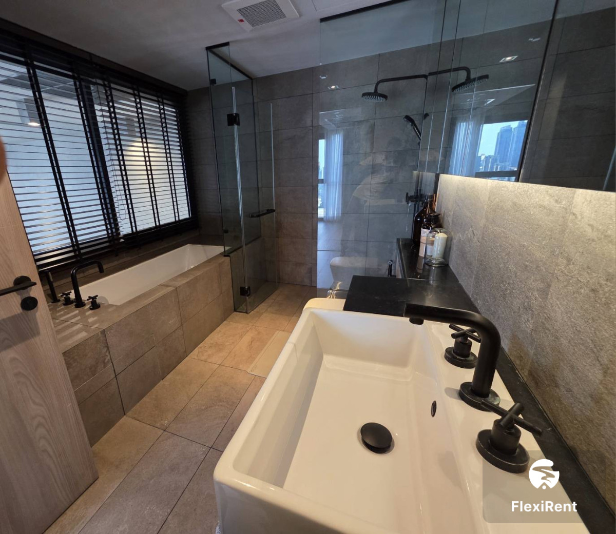 เดอะ ลอฟท์ อโศก (The Lofts Asoke) รูปที่ 8