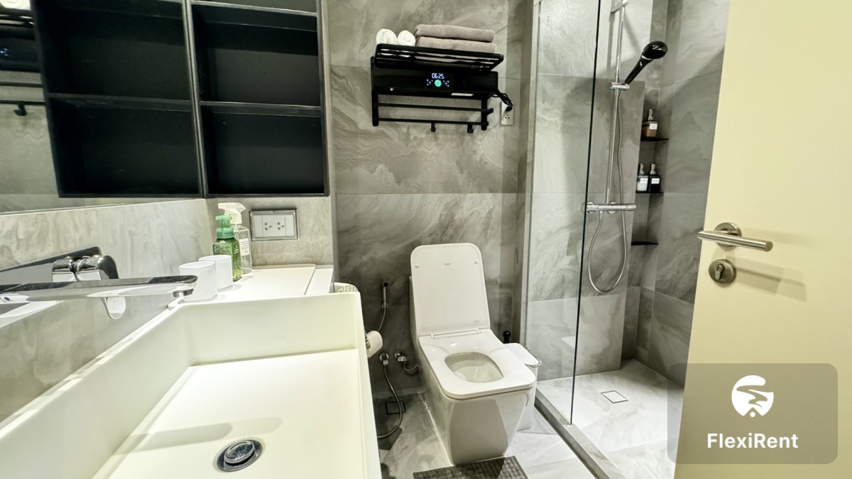 ลิฟ แอท 49 (Liv@49 (Sukhumvit 49)) รูปที่ 9