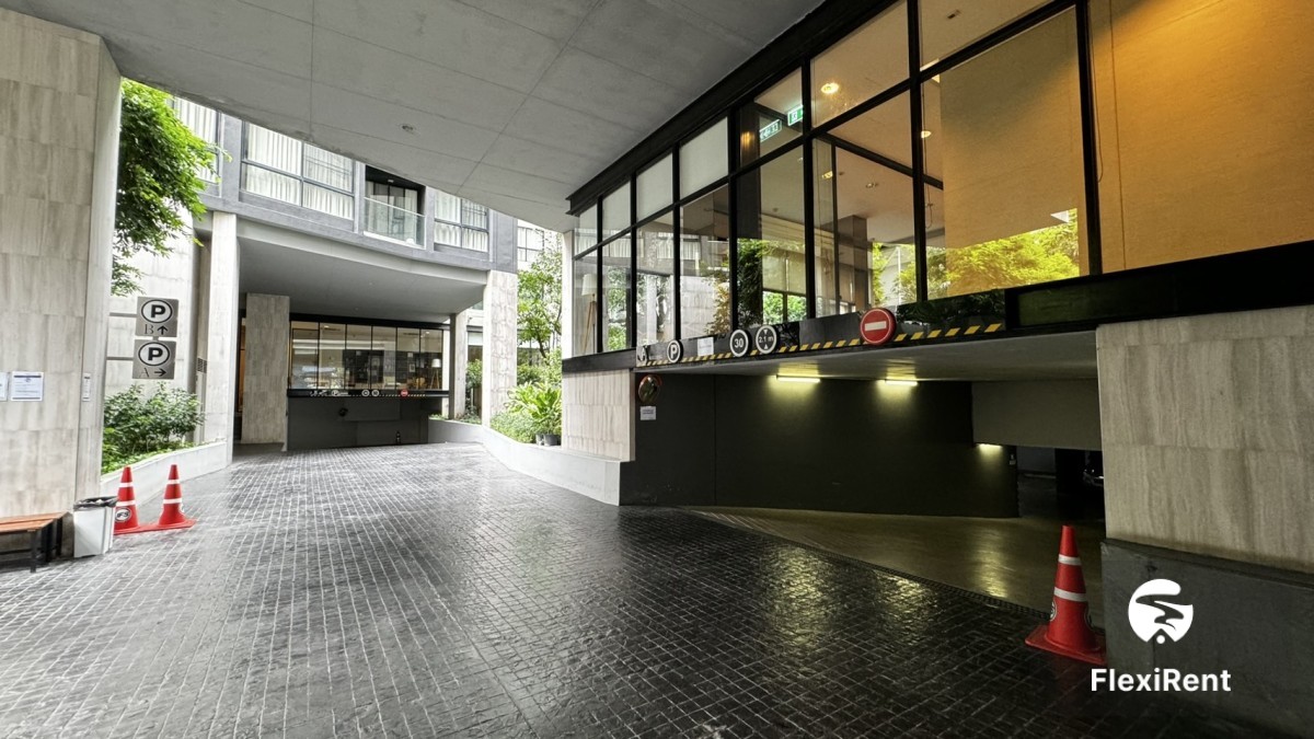 ลิฟ แอท 49 (Liv@49 (Sukhumvit 49)) รูปที่ 11