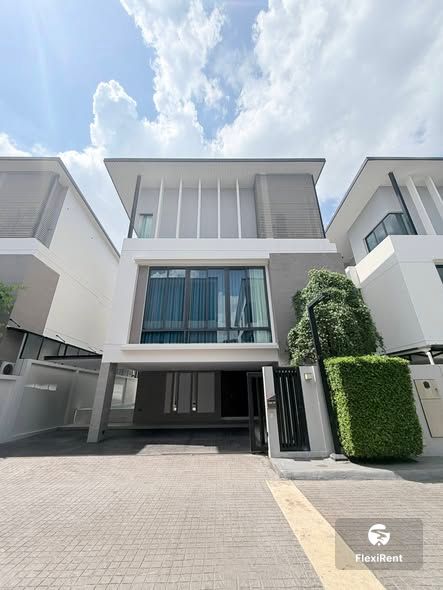 ดิ แกลมเมอร์ เอกมัย - ประดิษฐ์มนูธรรม (The Glamor Ekkamai - Praditmanutham)-1428 รูปที่ 1