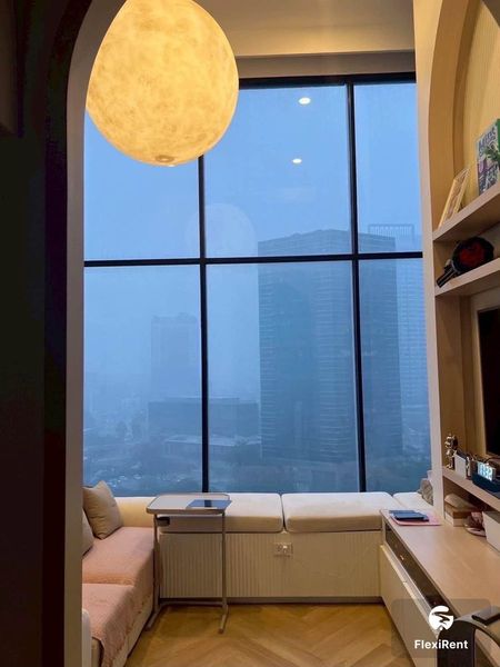 ไนท์บริดจ์ สเปซ รัชโยธิน (KnightsBridge Space Ratchayothin)-2017 รูปที่ 3
