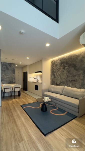 ลิฟ แอท 49 (Liv@49  (Sukhumvit 49)) รูปที่ 1
